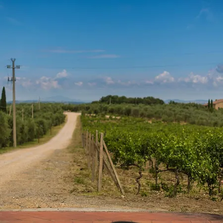 Agriturismo La Papessa Séjour à la ferme San Donato in Poggio